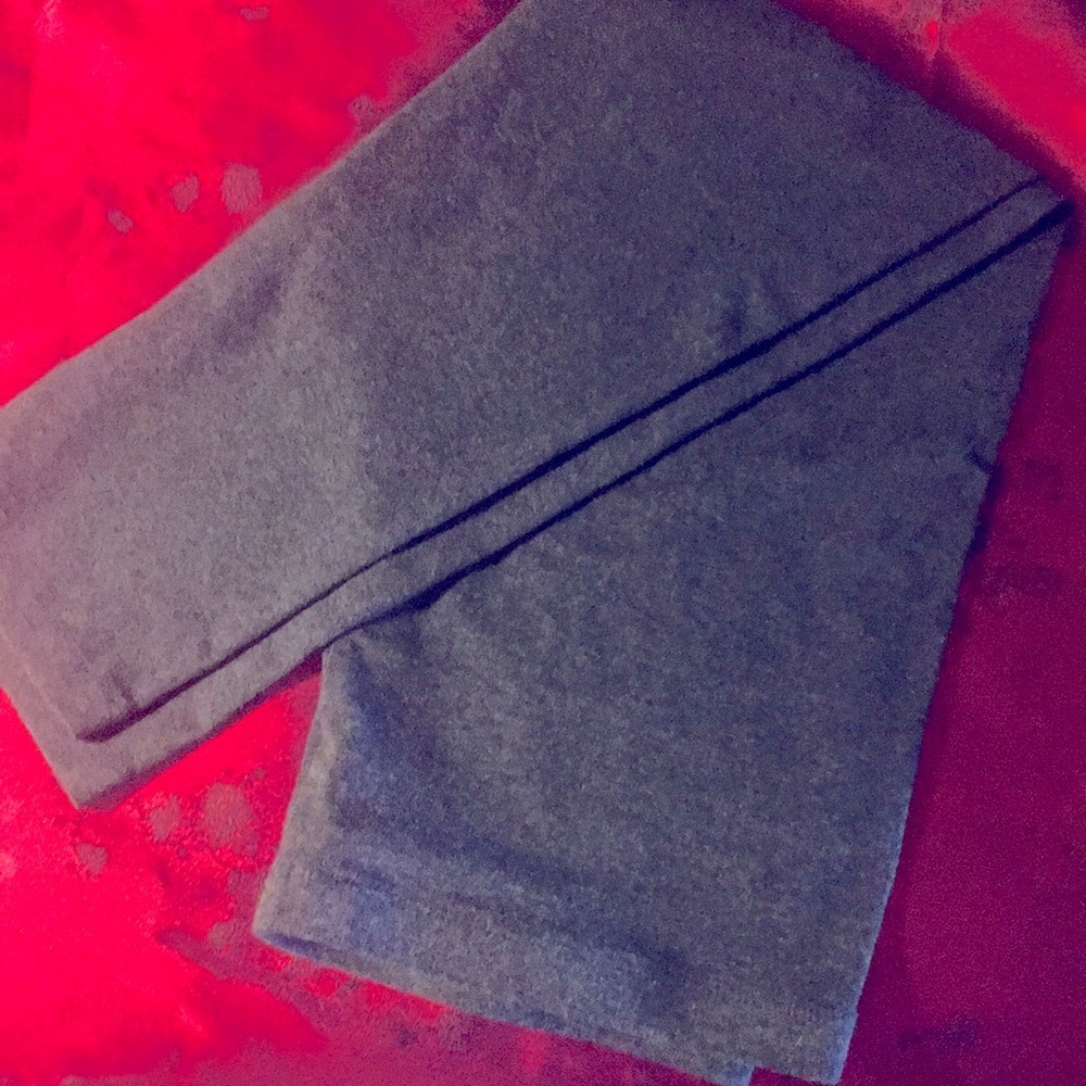 Karen Kane leggings